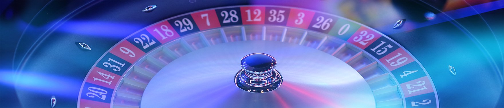 Pengguna menikmati akses lancar dan aman di perangkat mobile dengan kontrol bertanggung jawab